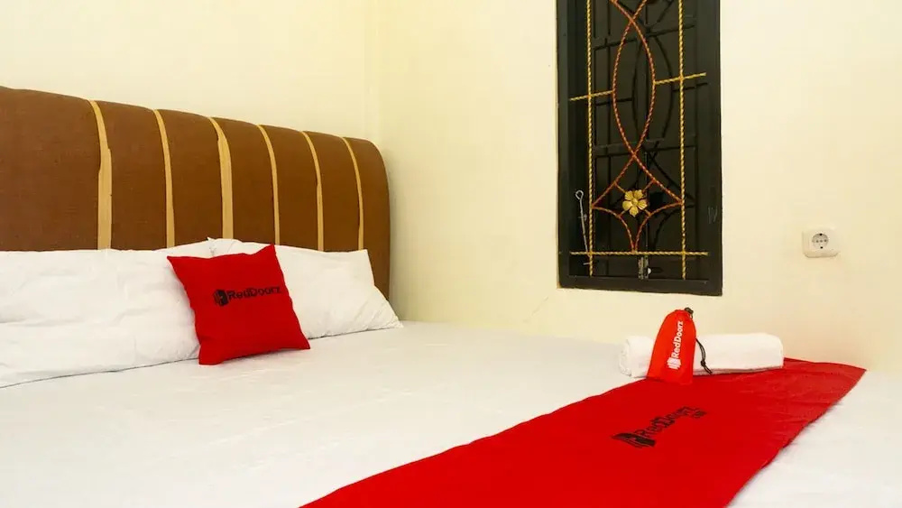 RedDoorz near Sentani Airport Jayapura