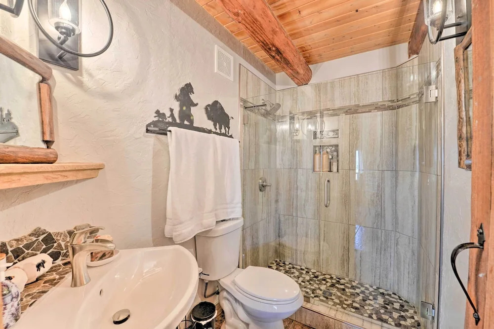 Stunning Driggs Retreat w/ Private Hot Tub & Pond!
