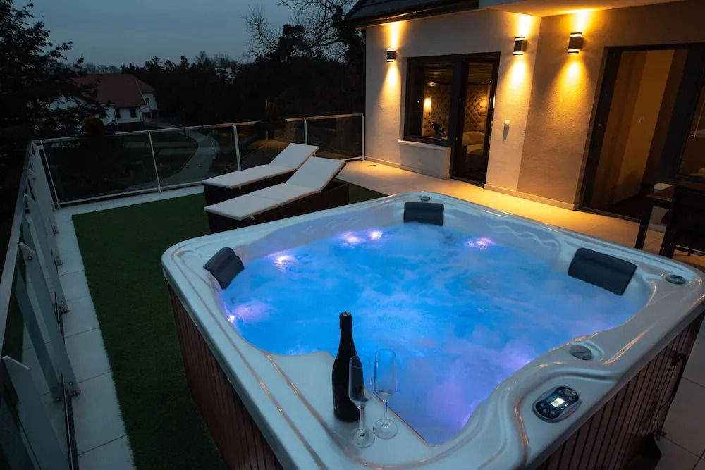 Onyx Luxury Sarvar