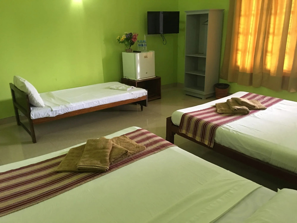Diyon Airport Villa