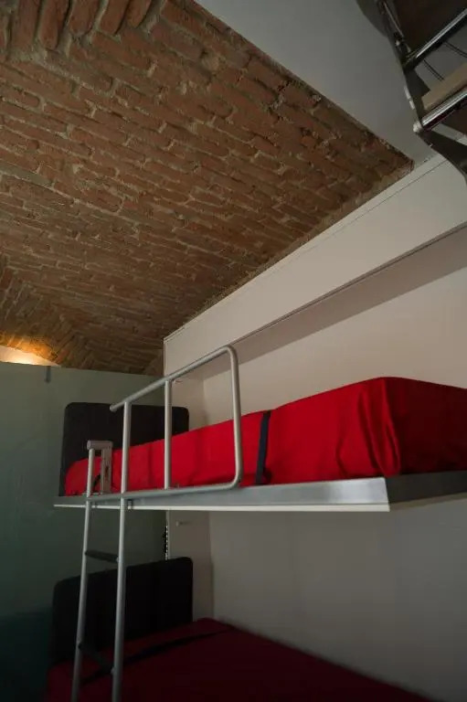Elegant And Modern Loft In Medieval Bologna