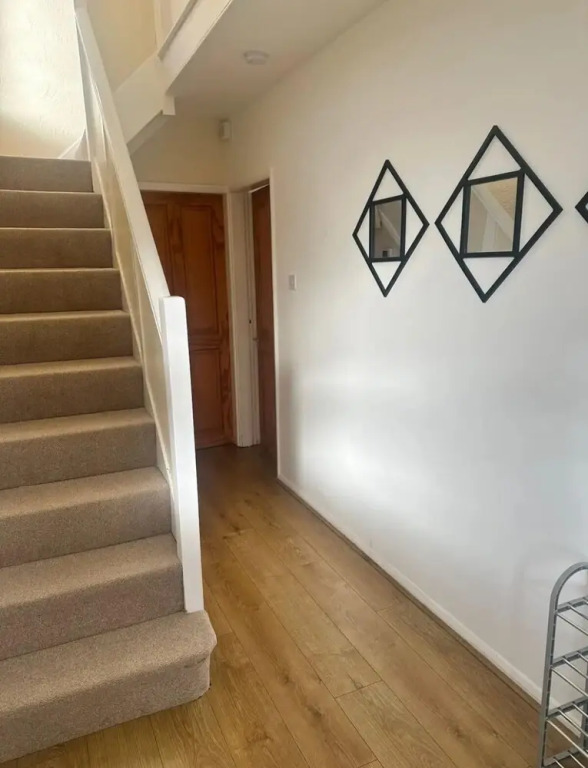 Serene Leeds Retreat - 3 Bedroom House