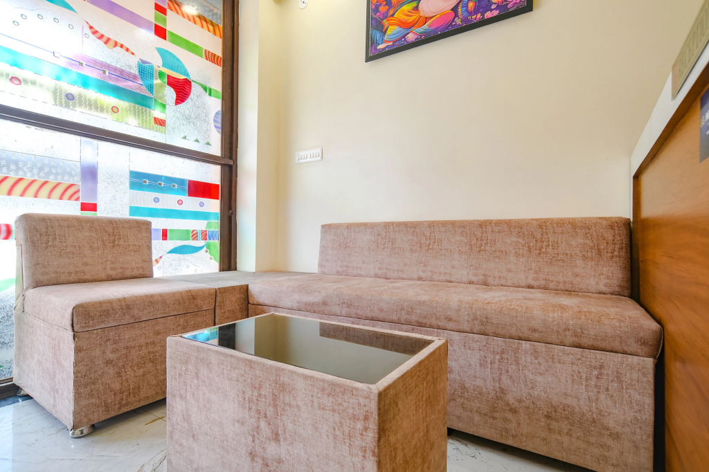 FabHotel Atharv - Airport