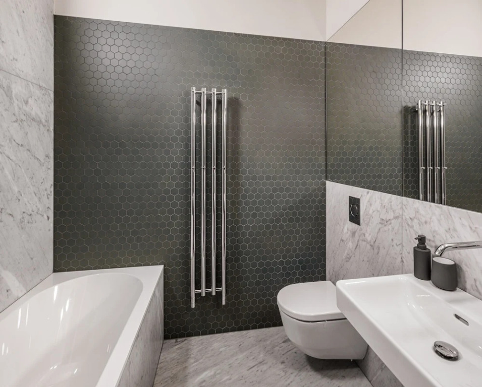 MN6 Luxury Suites by Adrez