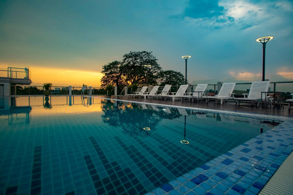 Hotel Grand United - Ahlone Branch