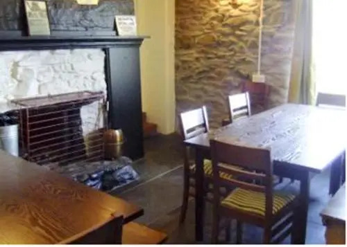 Hostel YHA Rowen