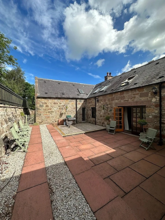 Lurg Lodge
