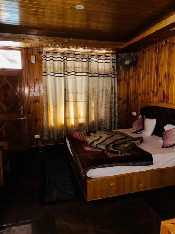 Fusion Guest House And Cafe