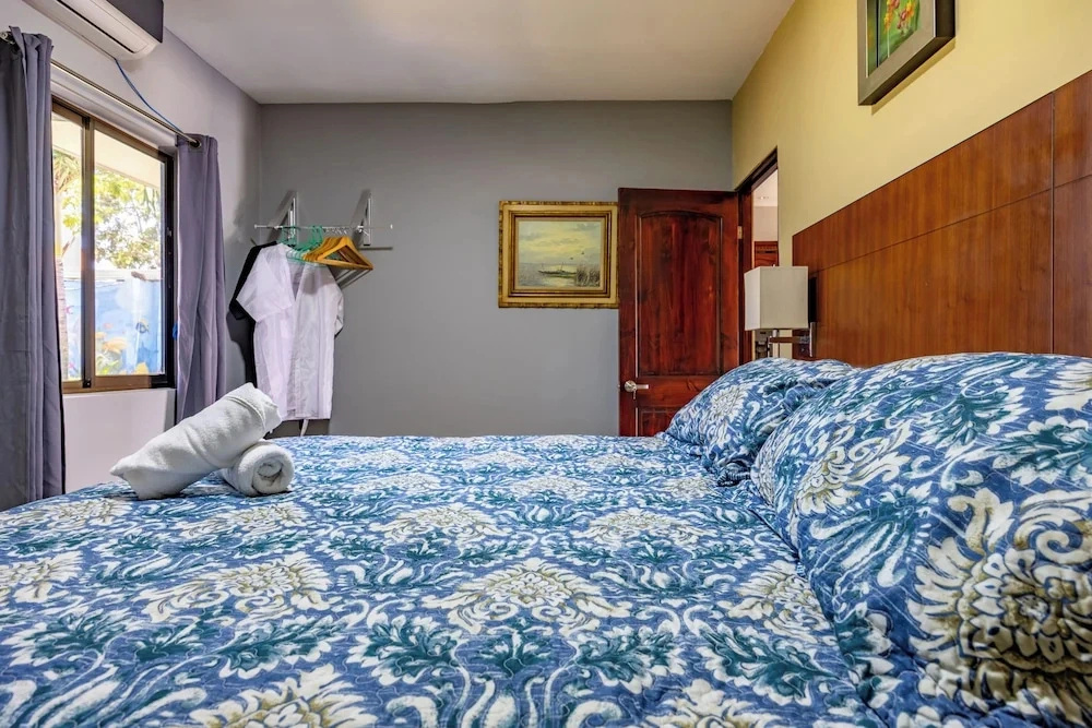 Jaco Sol Quad Plex