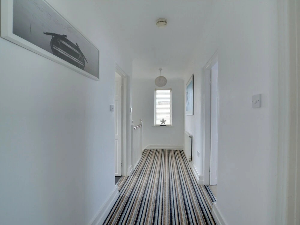Seaside Holiday Home in Deal near Hiking, Nightlife, & Squash Club
