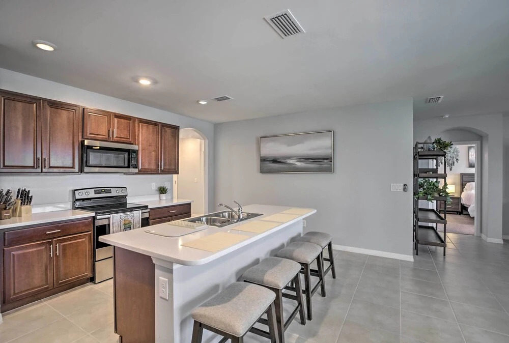 3 Mi to Beach: Cape Coral Home w/ Heated Pool