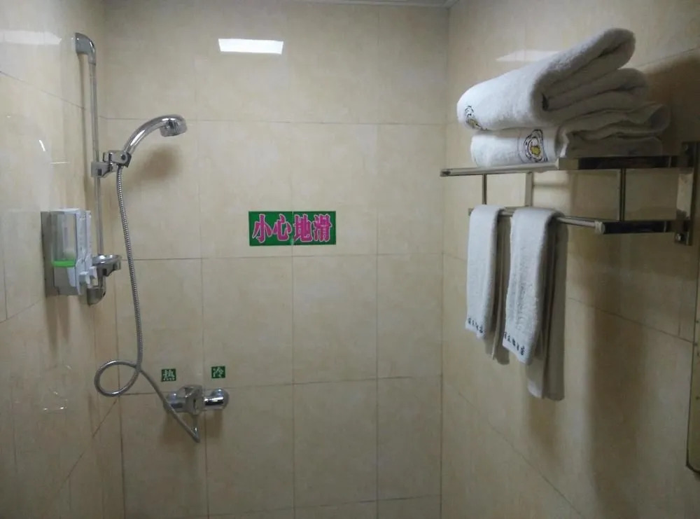 Witty Monkey Hotel