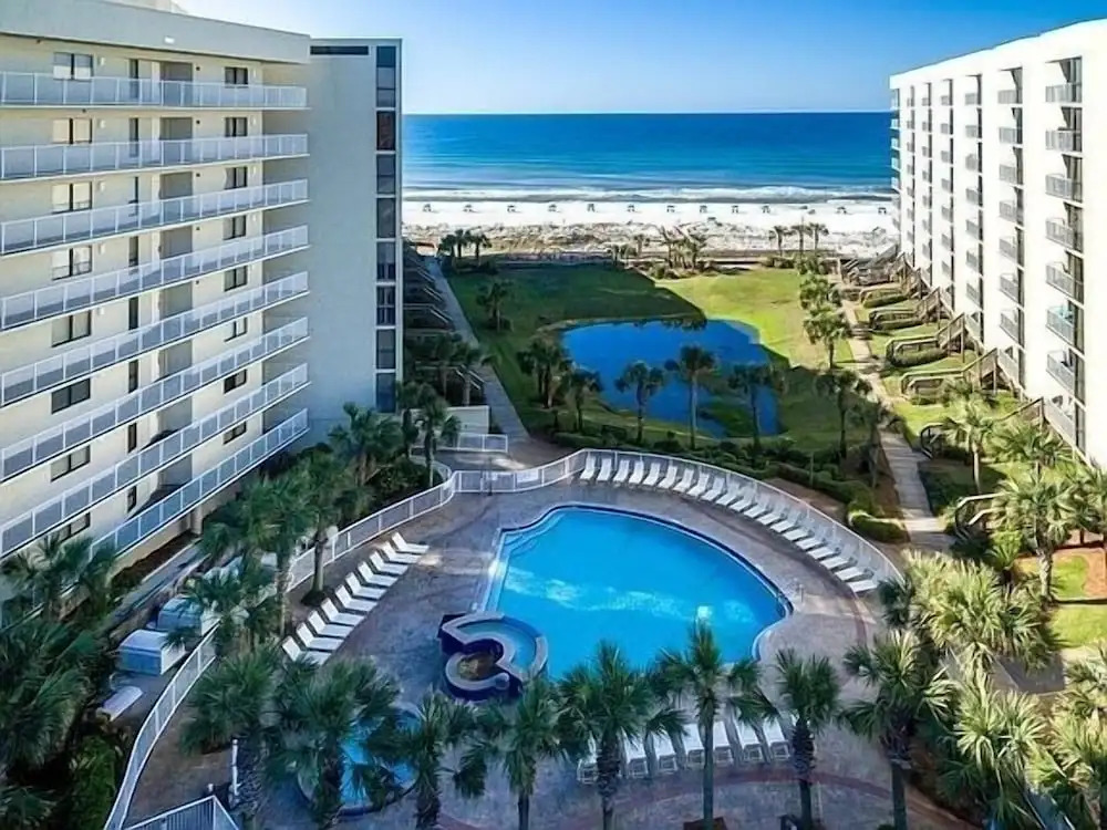 473 Mainsail 2 Bedroom Condo by RedAwning
