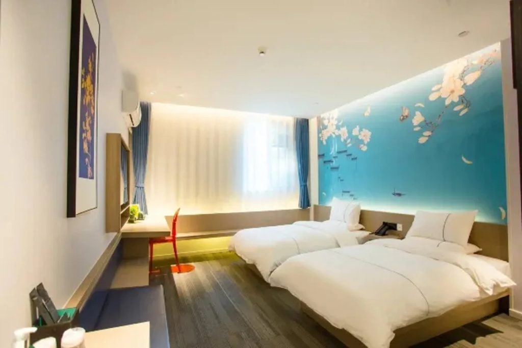 Magnotel Hotel (Yixing Bus Station Tuanji Scenic Area)