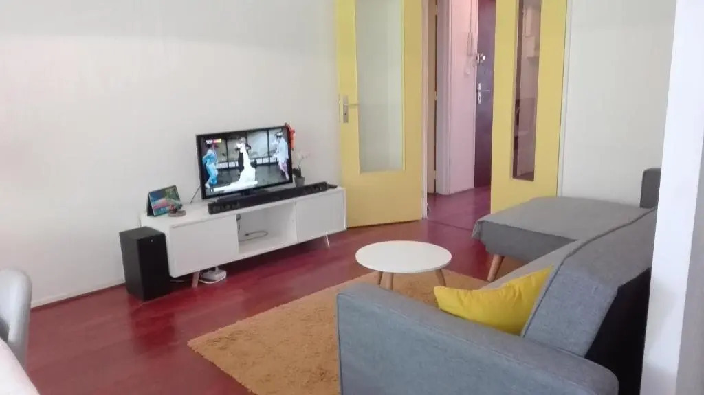 "CHEZ AURELIE" T5 100m2 4ch 2sdb parking terrasse TALENCE