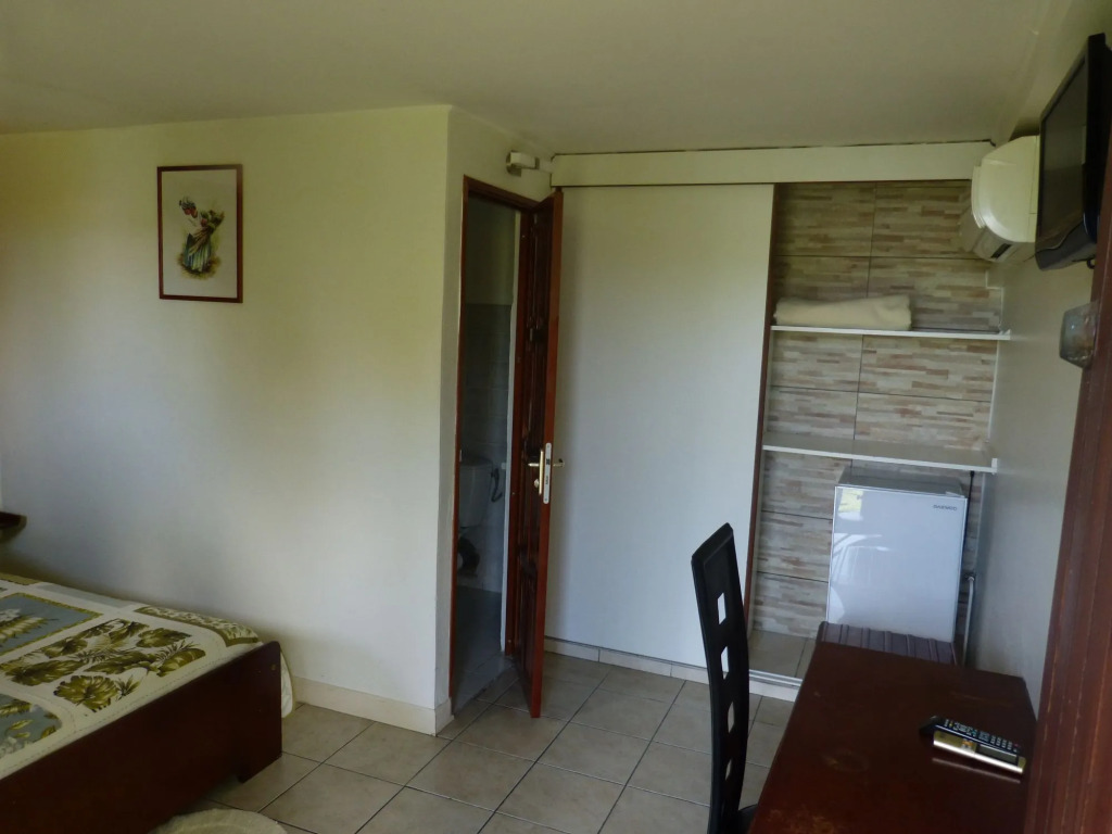 Airport Hotel