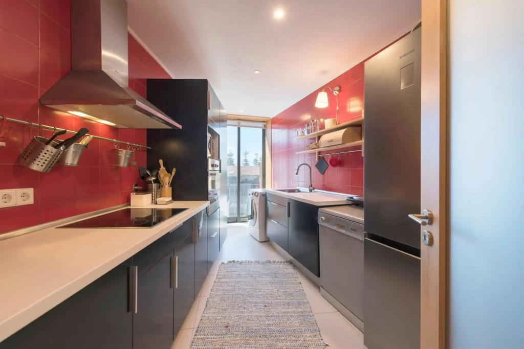 Between River and Sea Porto Apartment