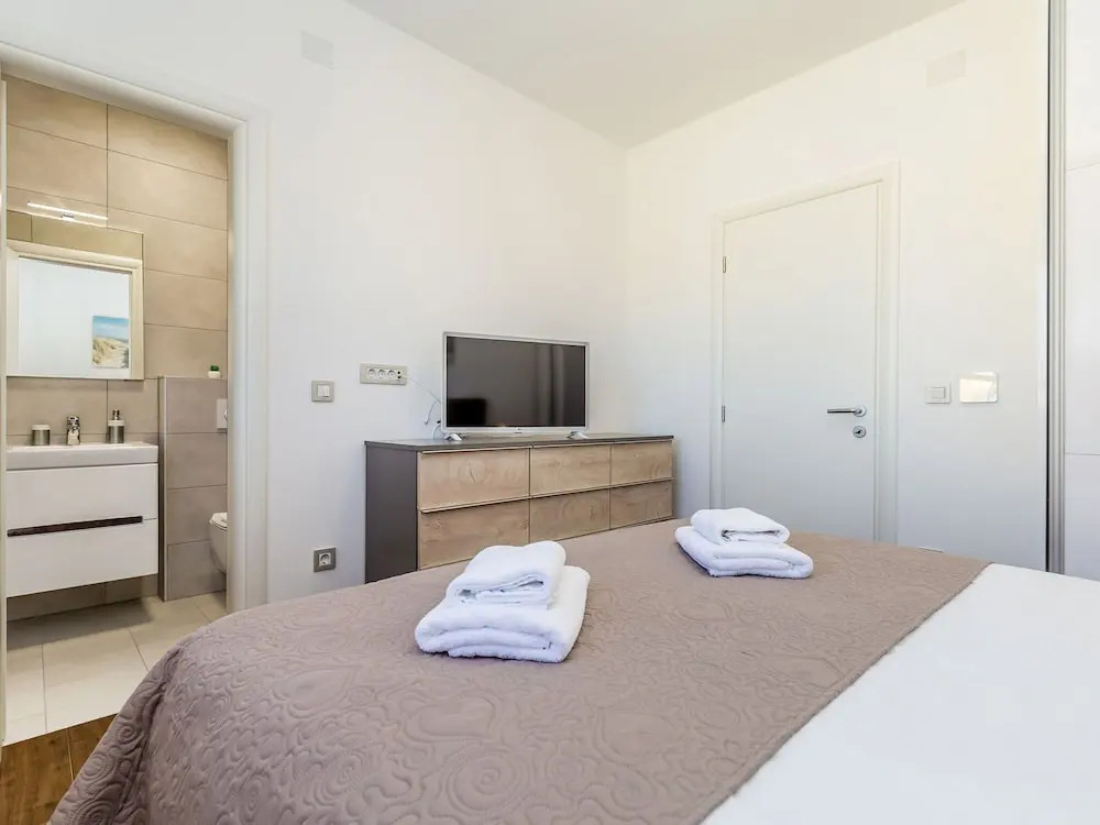 Scenic Villa in Linardi?i With Private Swimming Pool