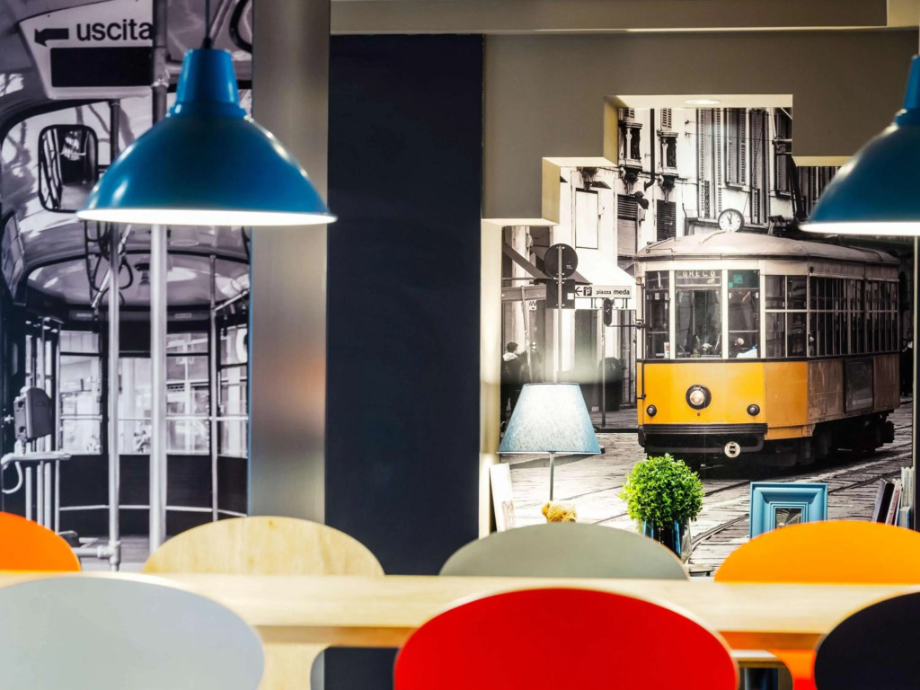 Отель ibis Milano Centro