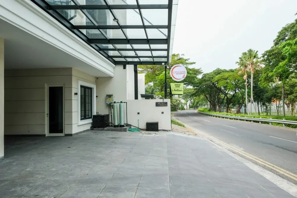 Urbanview Kencana Residence near Pakuwon Mall Surabaya