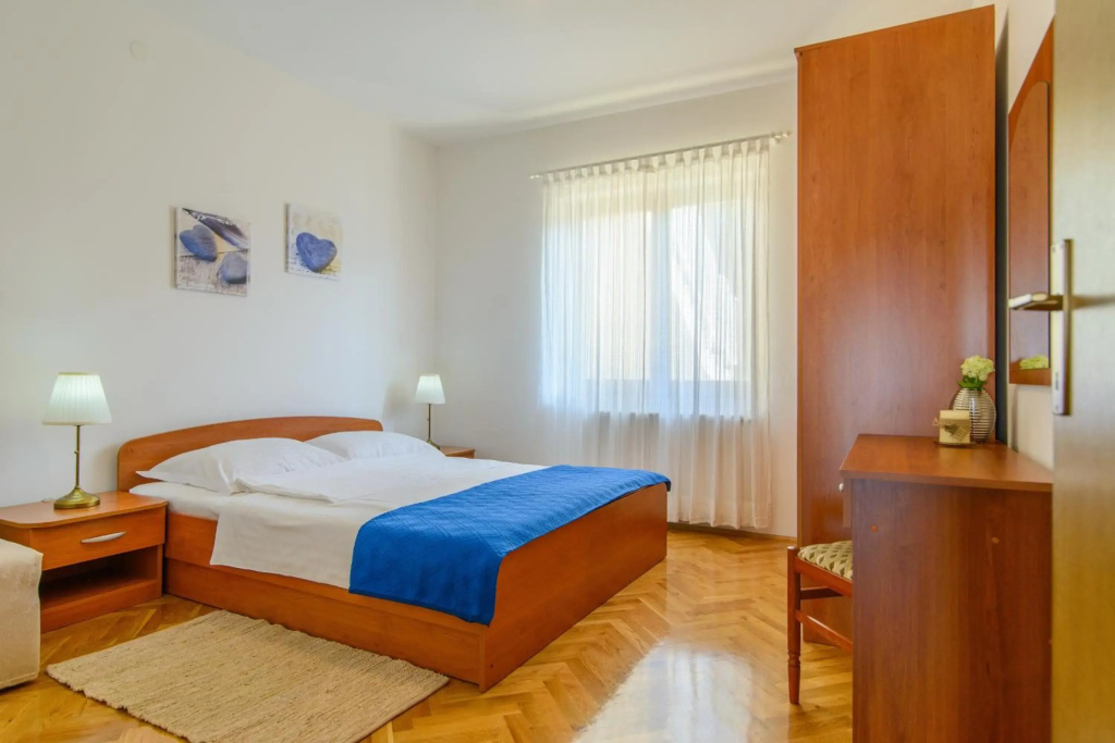 Family-friendly apartments with swimming pool Okrug Gornji, Ciovo - 18827