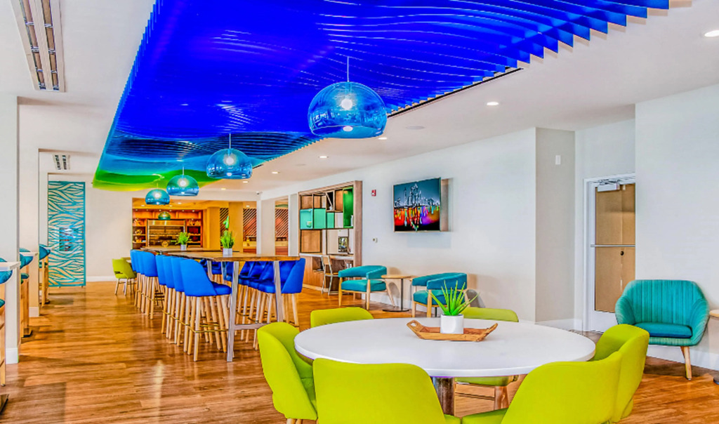 Holiday Inn Resort Oceanfront at Surfside Beach by IHG