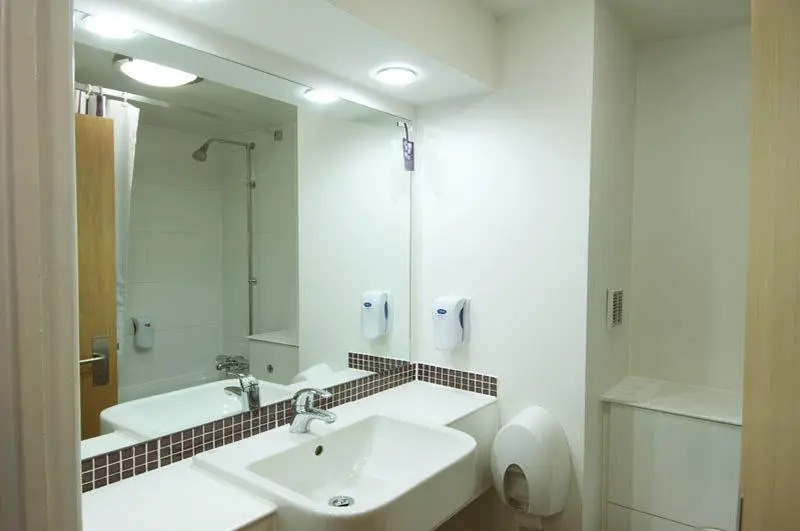 Premier Inn Bristol South