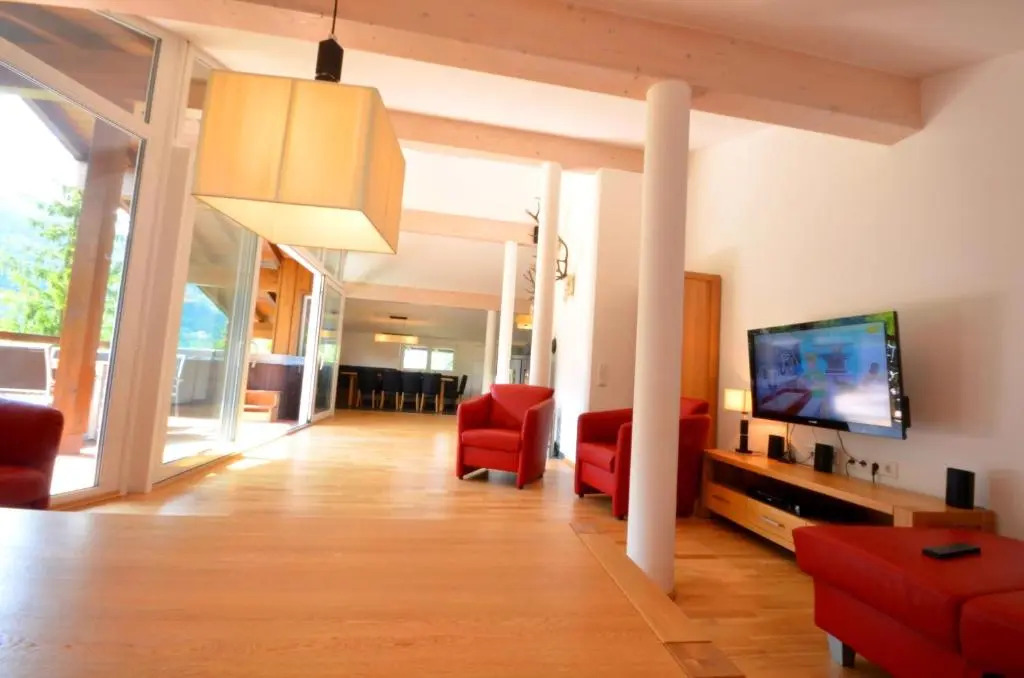 Penthouse Cooper - by Alpen Apartments