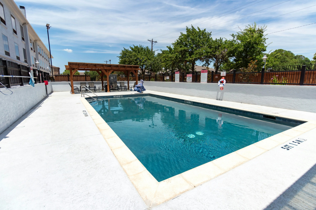 Hampton Inn & Suites Denton