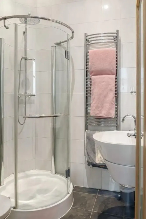Specious Family Kensington 5-bed House, Sleeps 10
