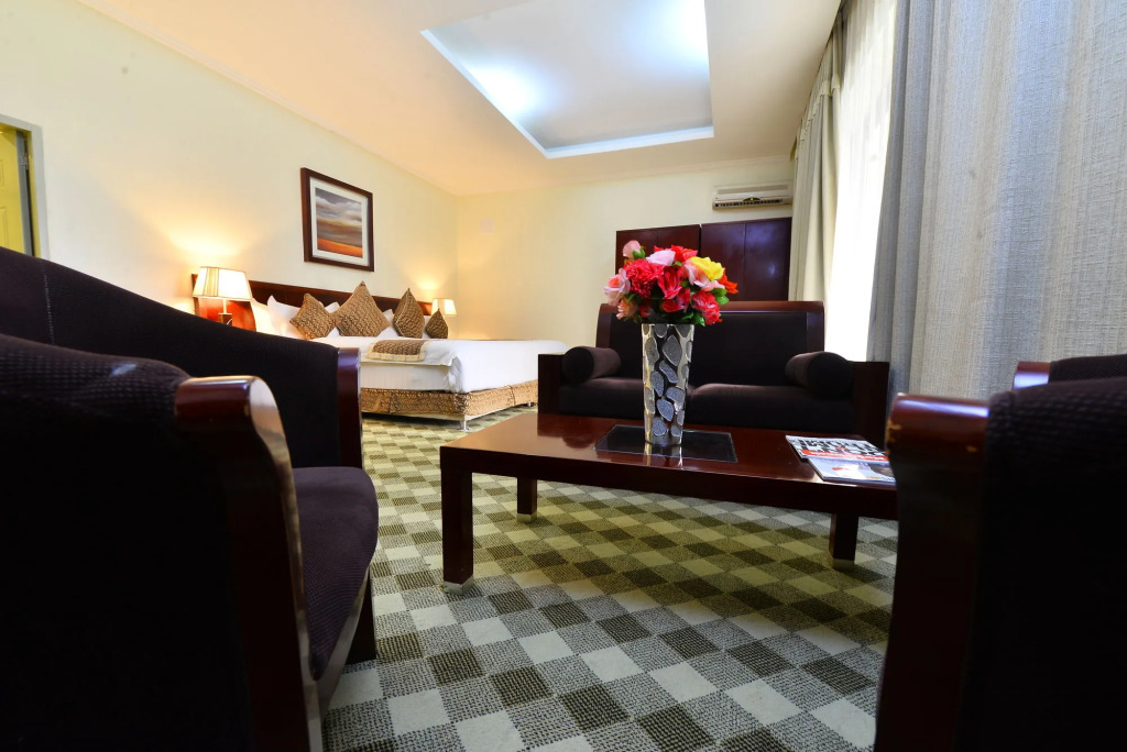 The Manor Hotel