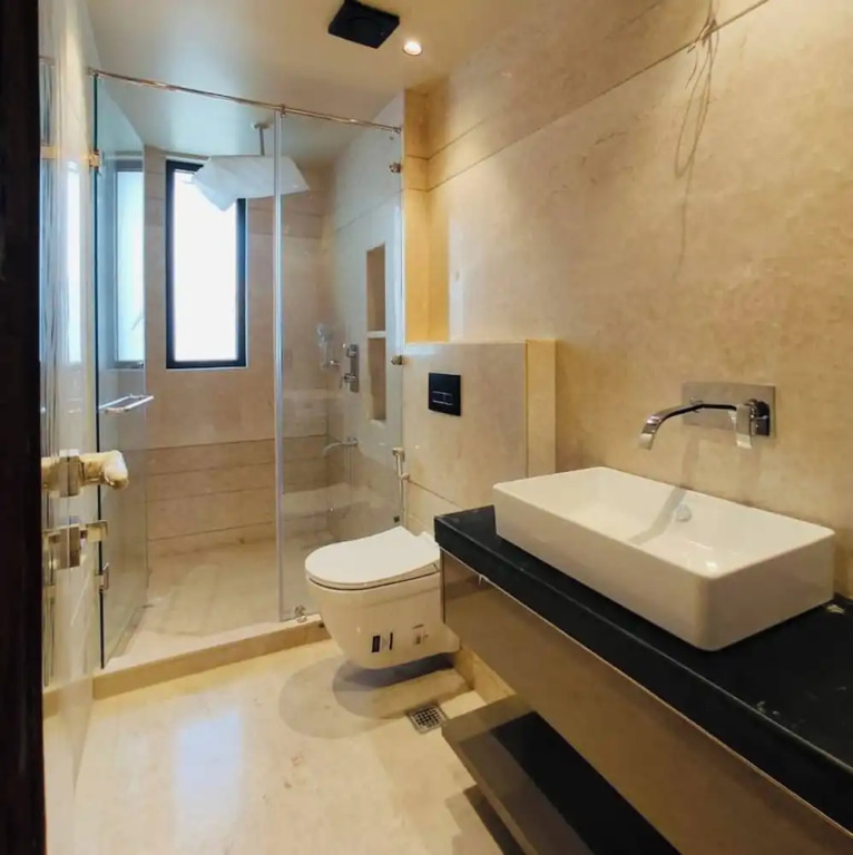 Luxurious 2-bedroom Apartment With Shared Pool in Gurugram