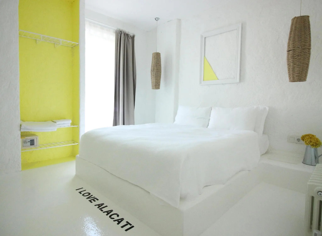 Peremere Alacati Otel