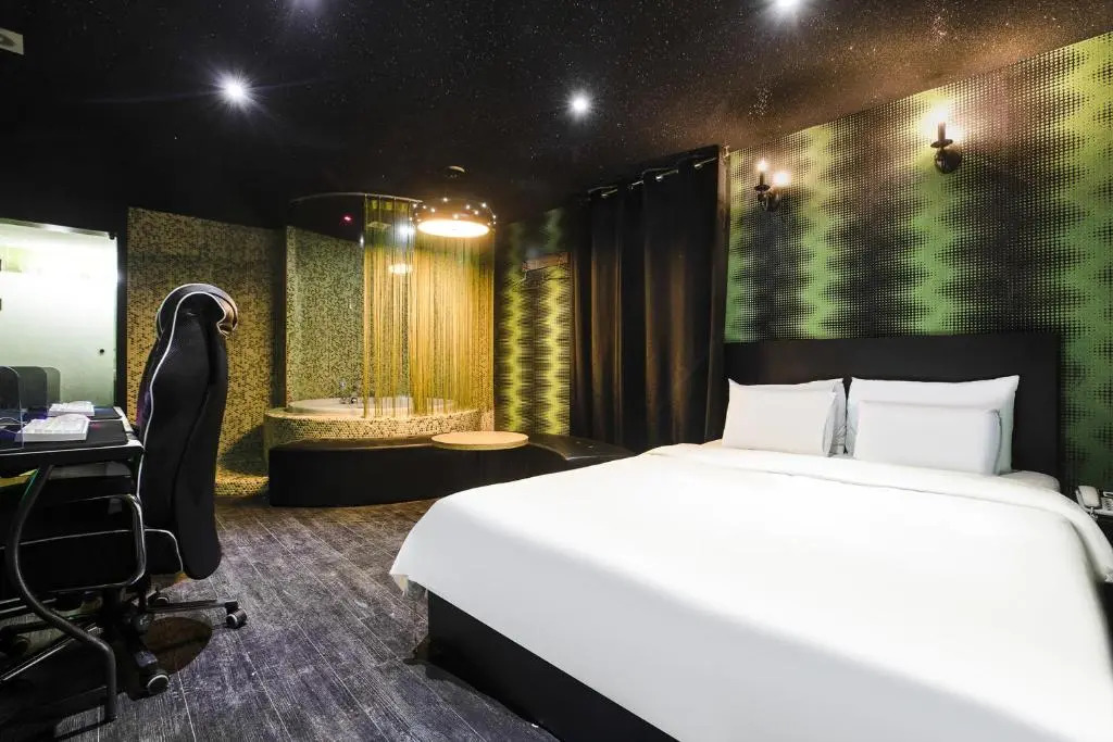 Laria Hotel