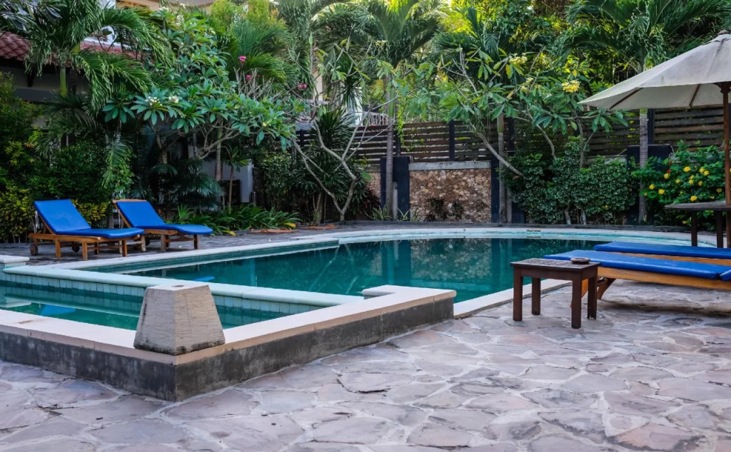 family house hotel kuta