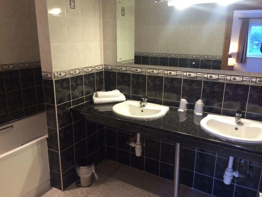 Hunters Lodge Inn