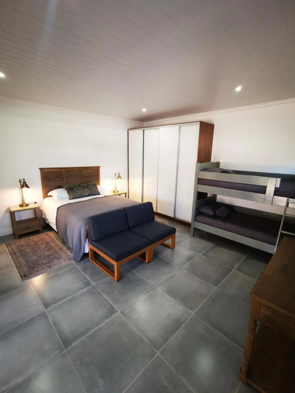 10 Jock Meiring Guesthouse unit 1