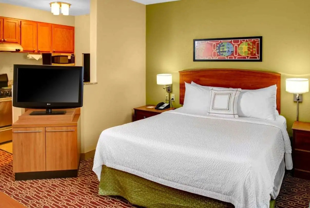 Hawthorn Extended Stay by Wyndham Cincinnati NE Mason