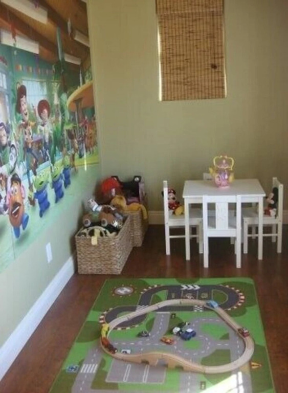 Belle's Castle 7 Bedrooms 3.5 Bathrooms Home