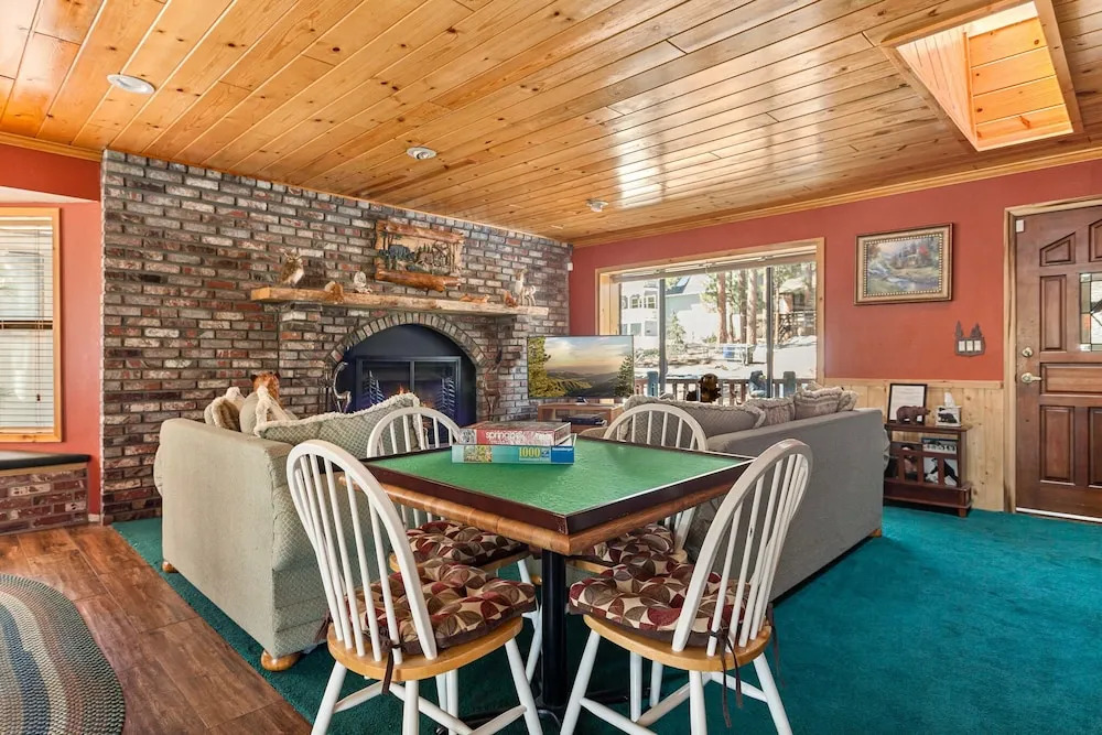 Laureens Americana Hideaway