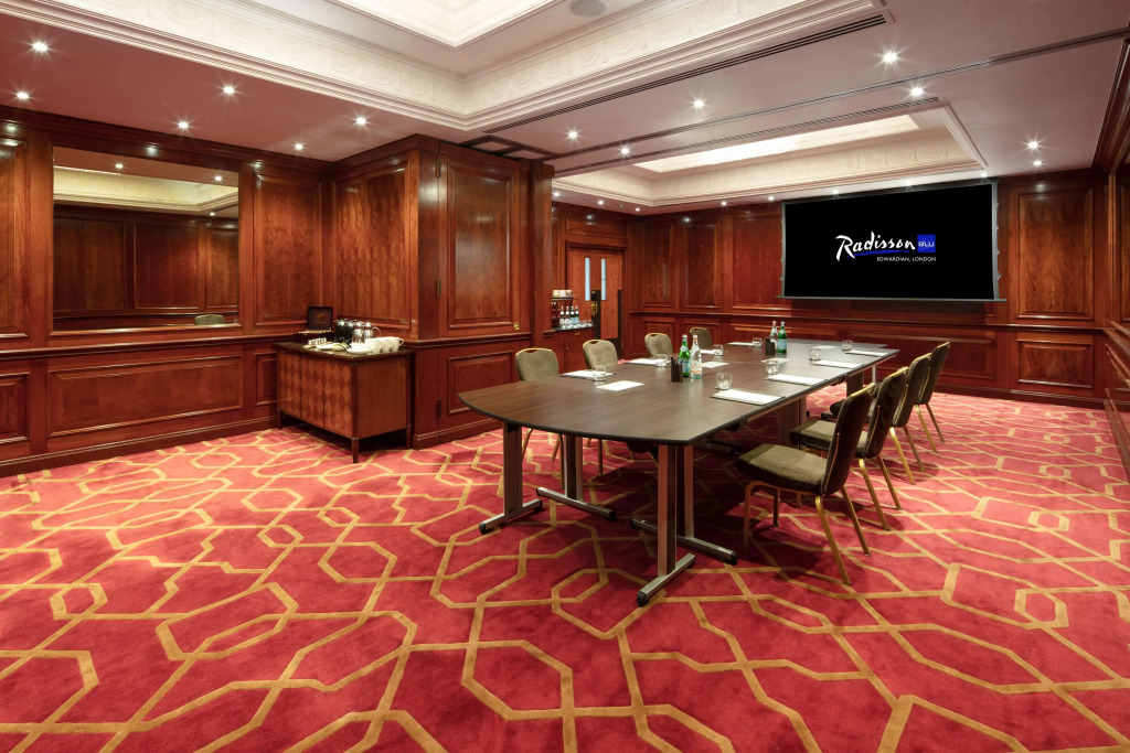Radisson Blu Hotel, London Heathrow