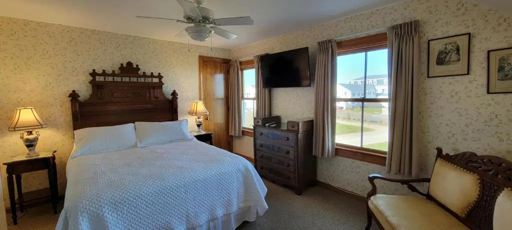 Rose Farm Inn