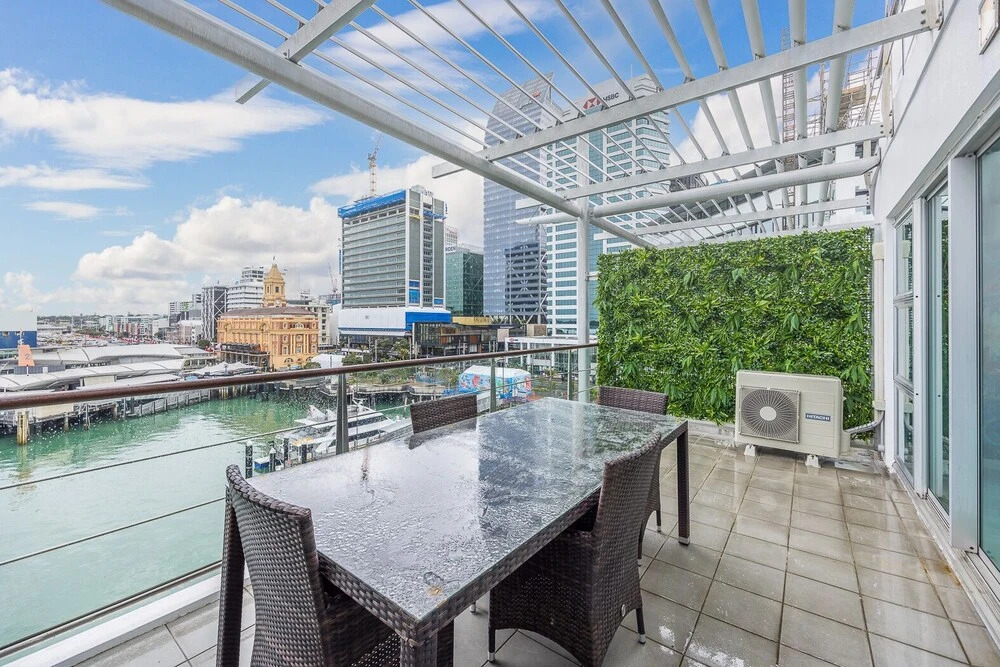 QV Water Front Stylish Apt w Aircon1048