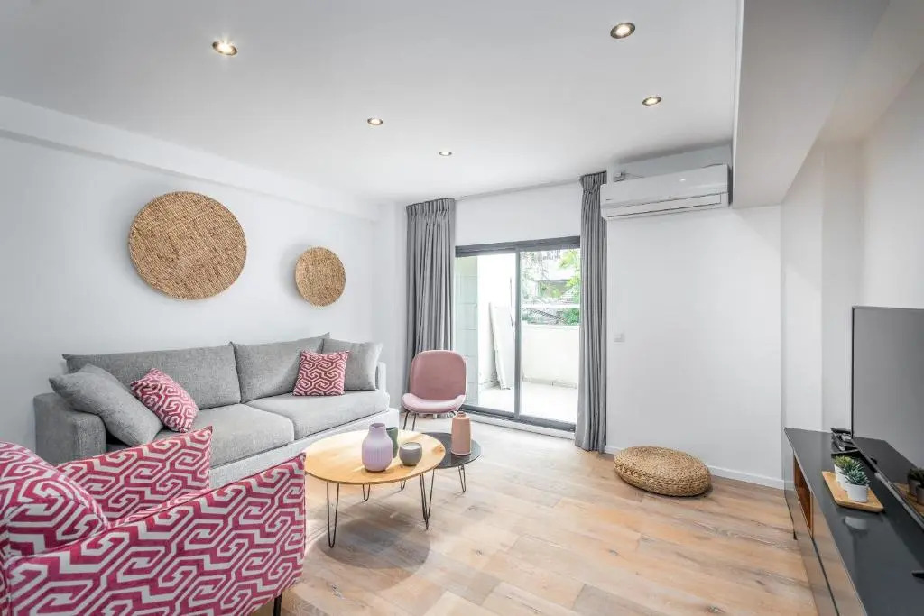 Rothschild Area - One BDR with a Big terrasse