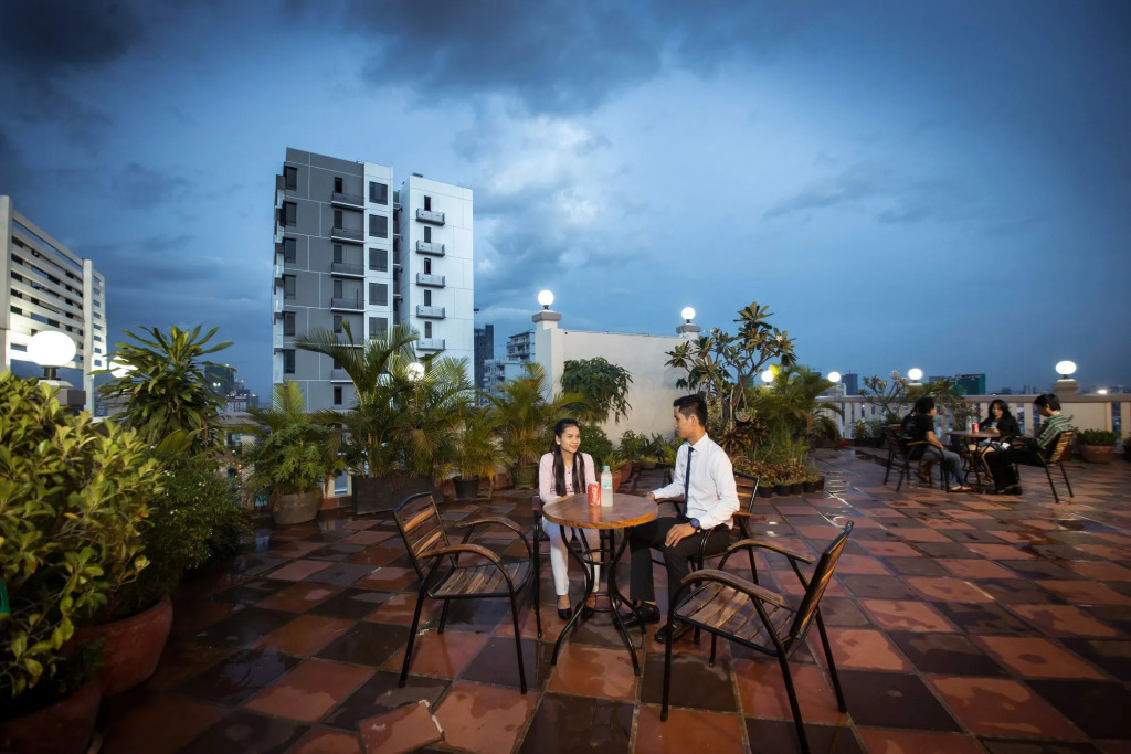 Relax Hotel
