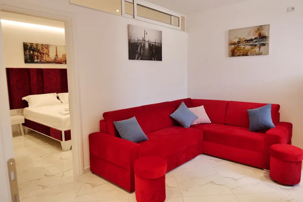 Lumi Hotel