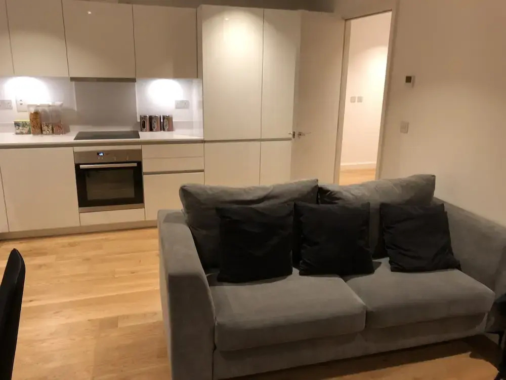 Luxury 2 Bed 2 Bath Apartments next to kings cross