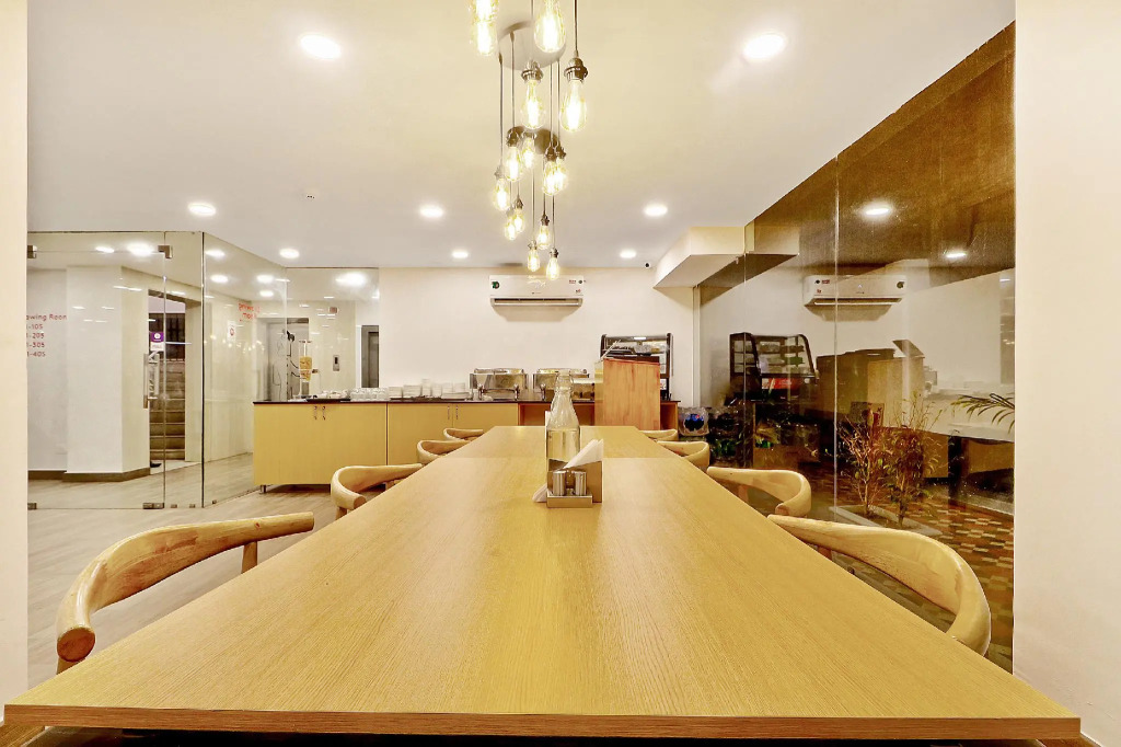 OYO Townhouse 202 Hotel Aarya Enclave