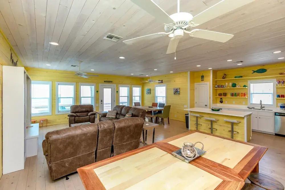 Sea Ya Soon Brand New 4BR 3BA Port A House by RedAwning