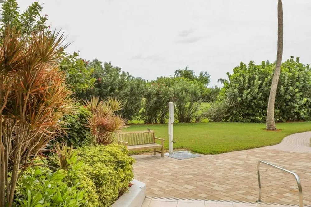 Estero Beach And Tennis 806 B